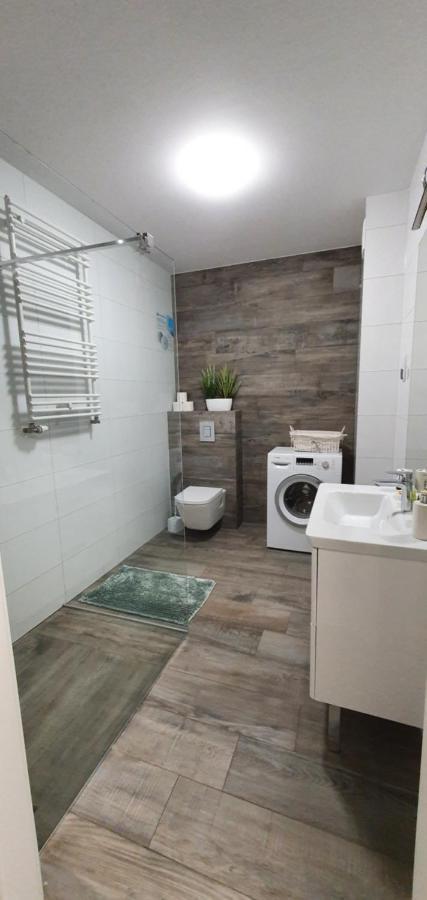 Apartament Z Basenem Laura Polanki Park Appartement Kołobrzeg Buitenkant foto